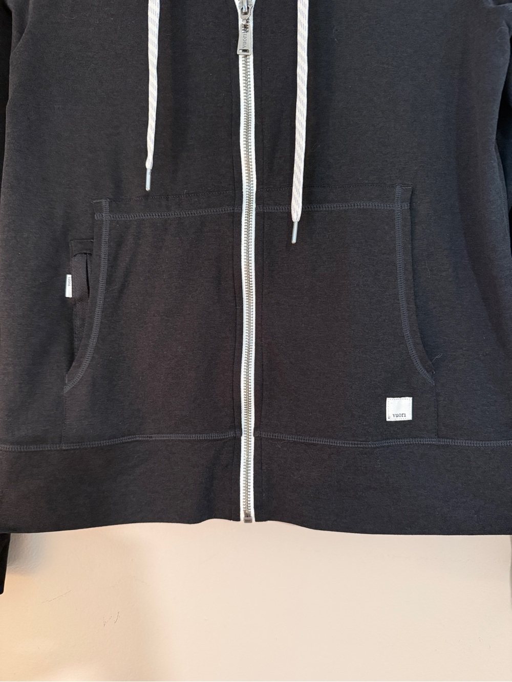 Vuori Halo Performance Hoodie 2.0 Small Black - Picture 5 of 8